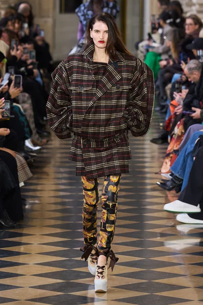 Look 20